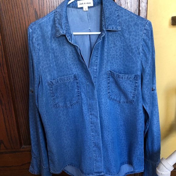 Cloth and Stone leopard denim chambray shirt - Picture 2 of 6